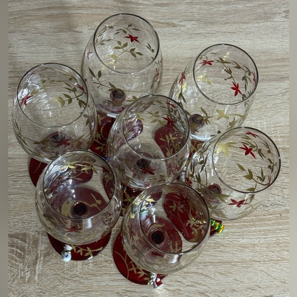 Pier 1 Hand Painted Floral Designs Gold Leaf Glass Water Goblet Set of 7 Glasses - Picture 10 of 11